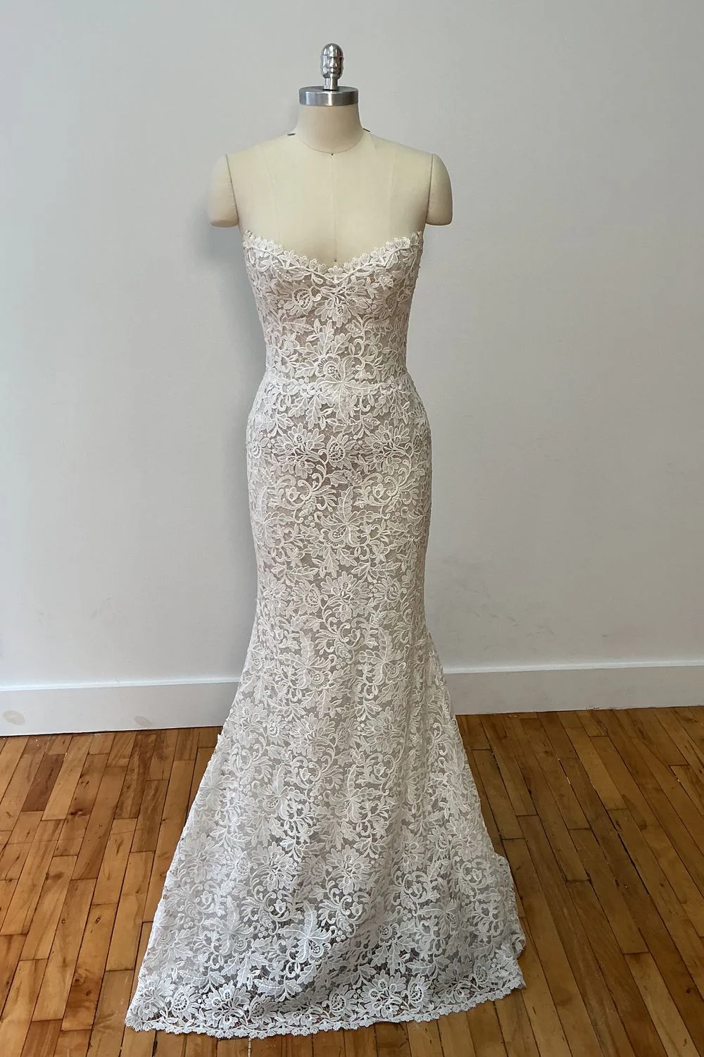 SAINT-DRESS - Image 3