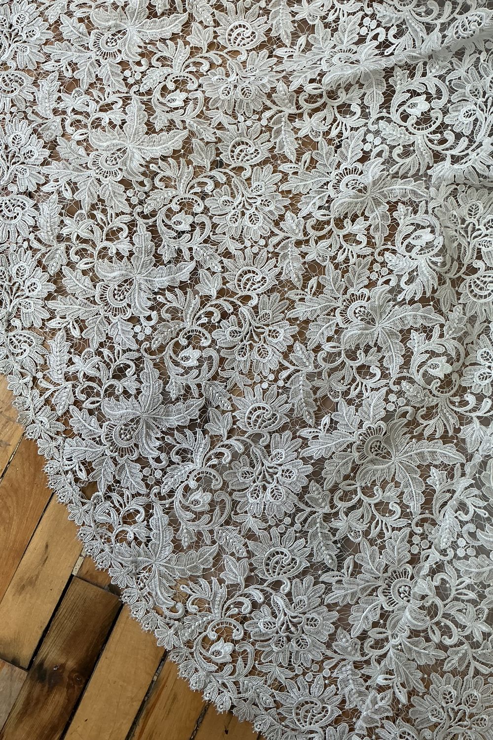 SAINT-DRESS - Image 7