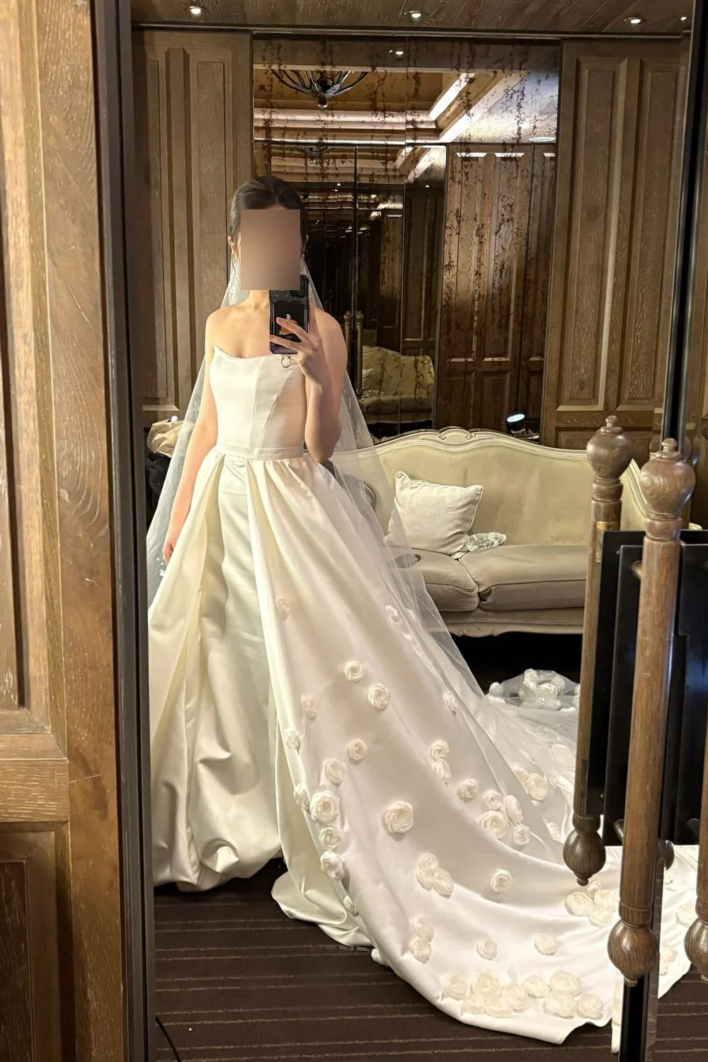 SE042 Custom Dress with Matching Veil - Image 5