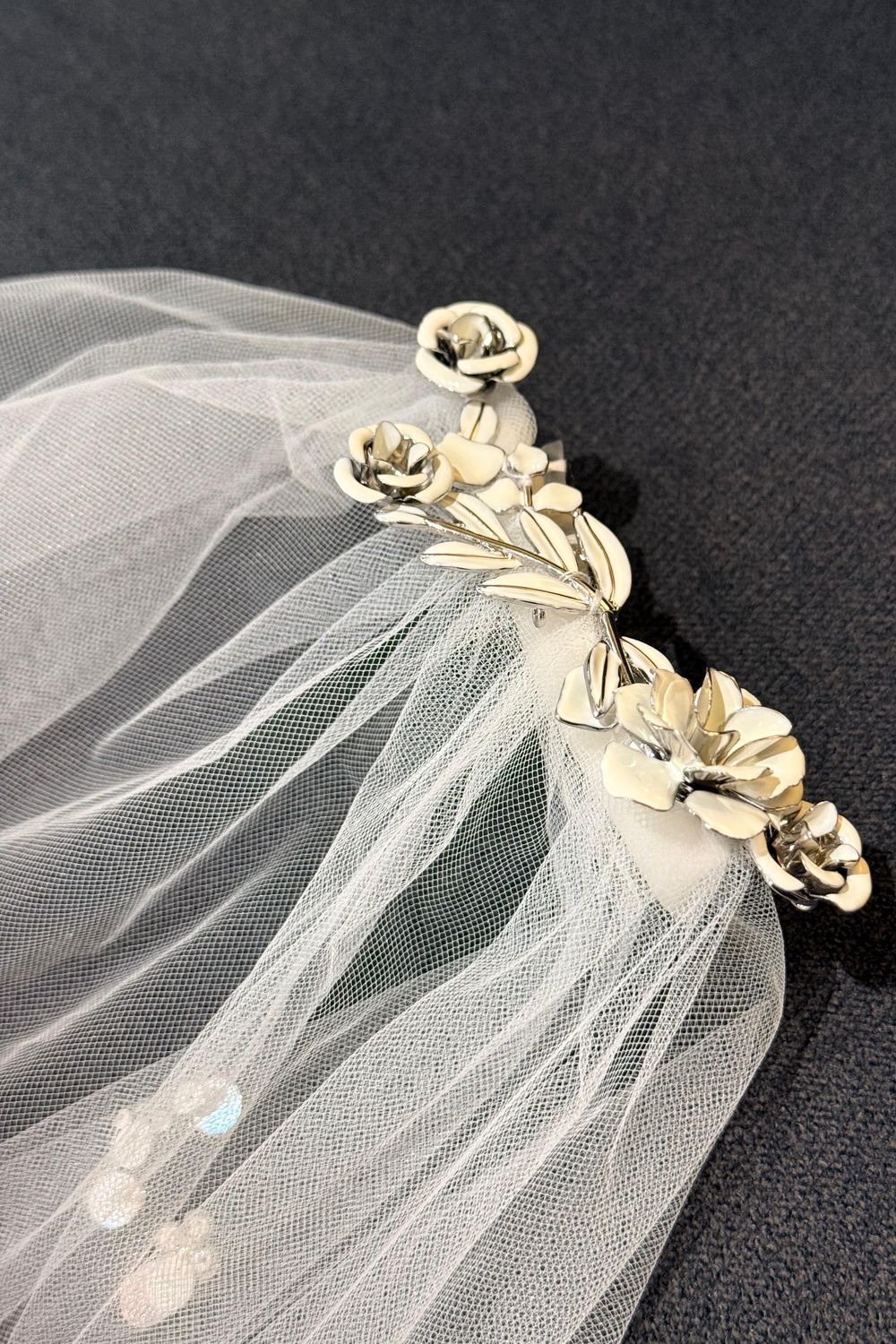 SE042 Custom Dress with Matching Veil - Image 7