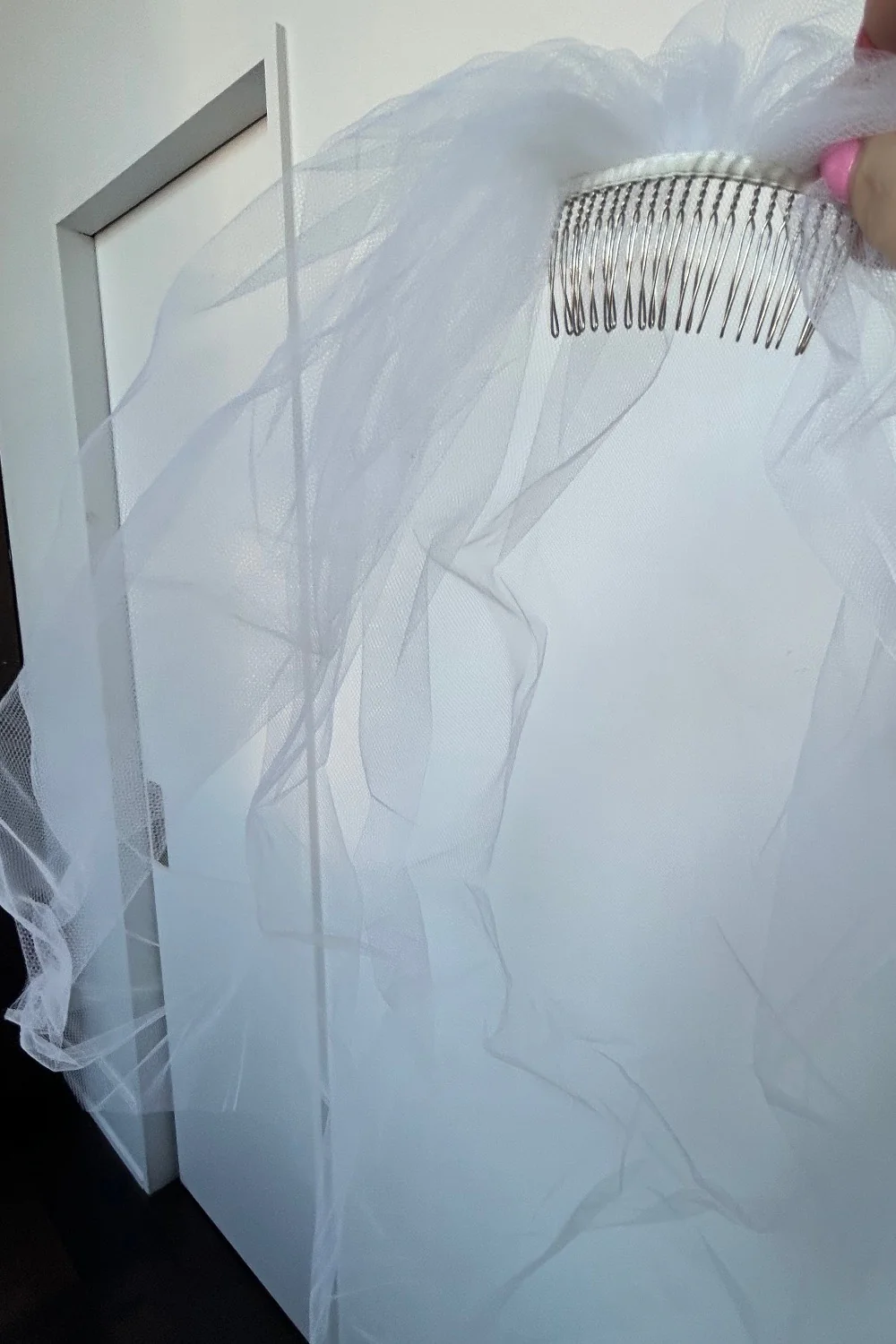Separate Bodice and skirt with train - Image 4