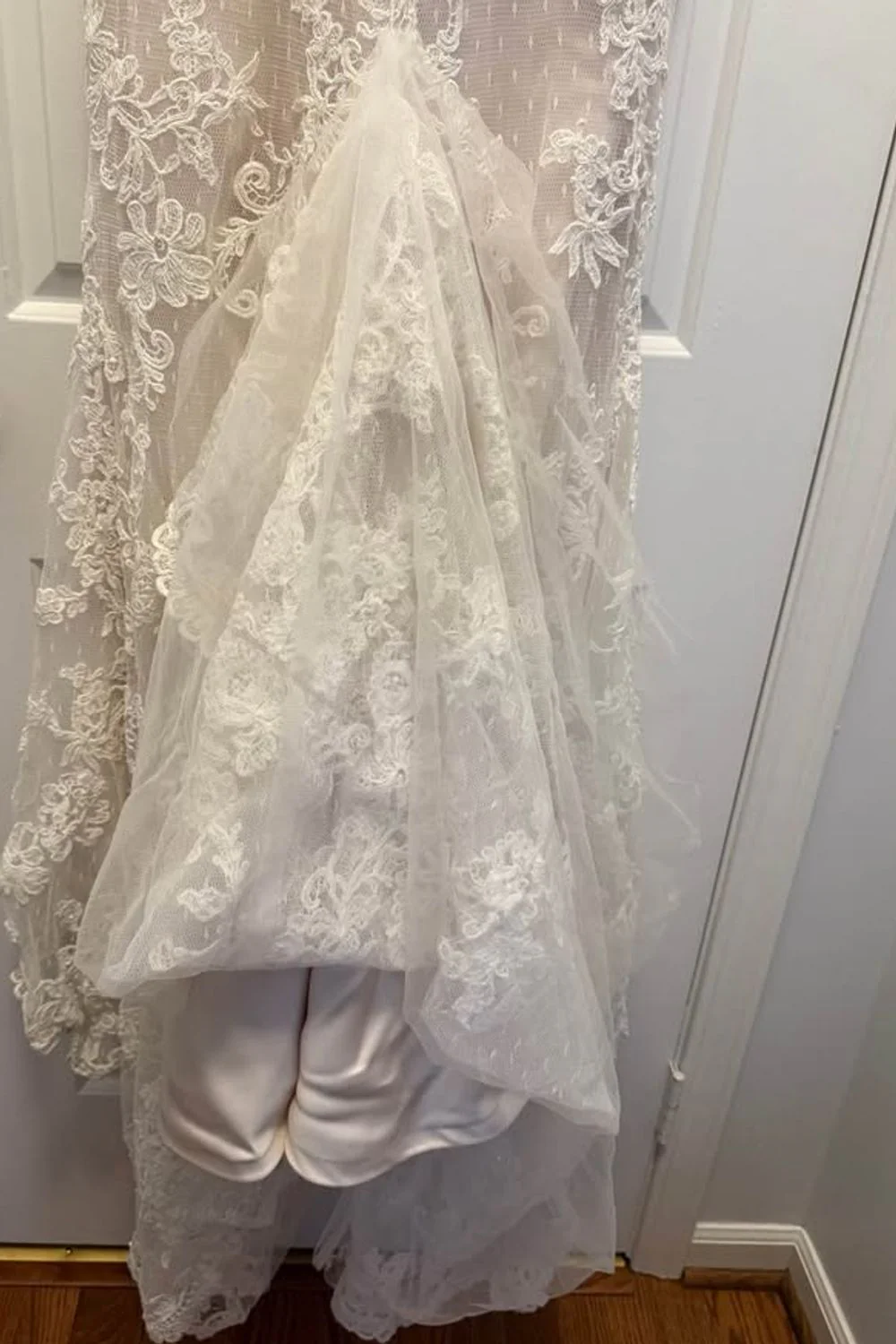 Style 1975 - Image 4