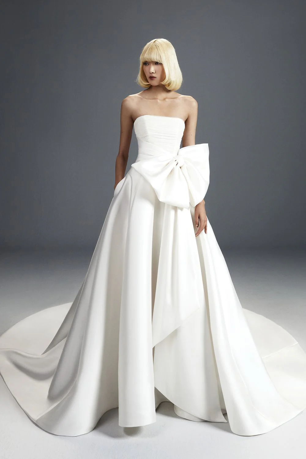 TALES OF PERLS GOWN