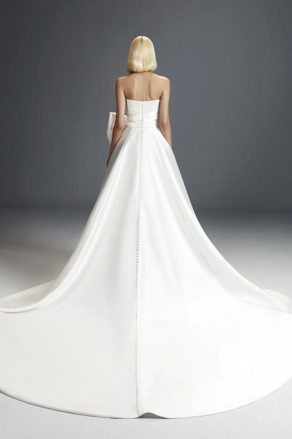 TALES OF PERLS GOWN - Image 2