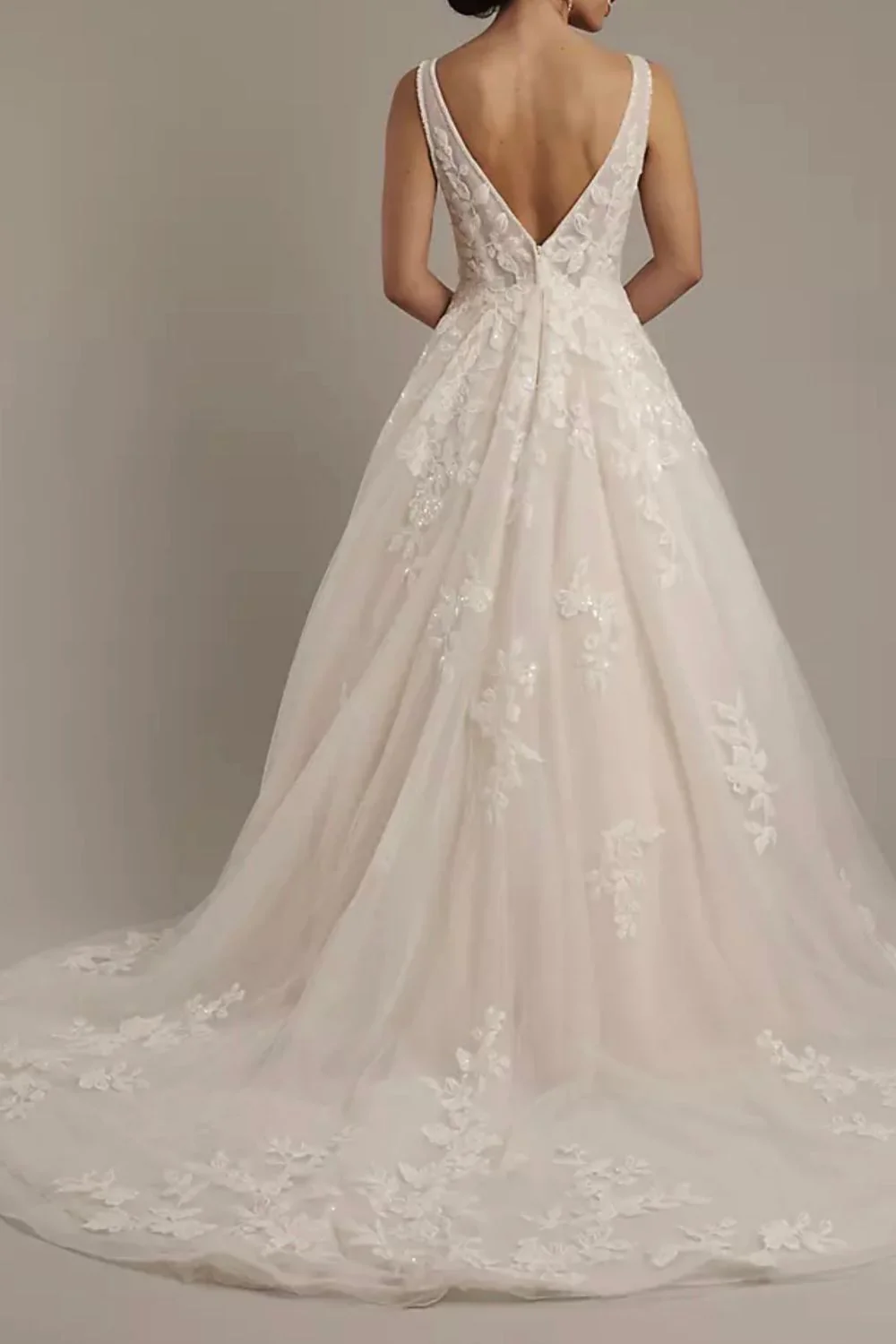 SWG988 with Veil - Image 3