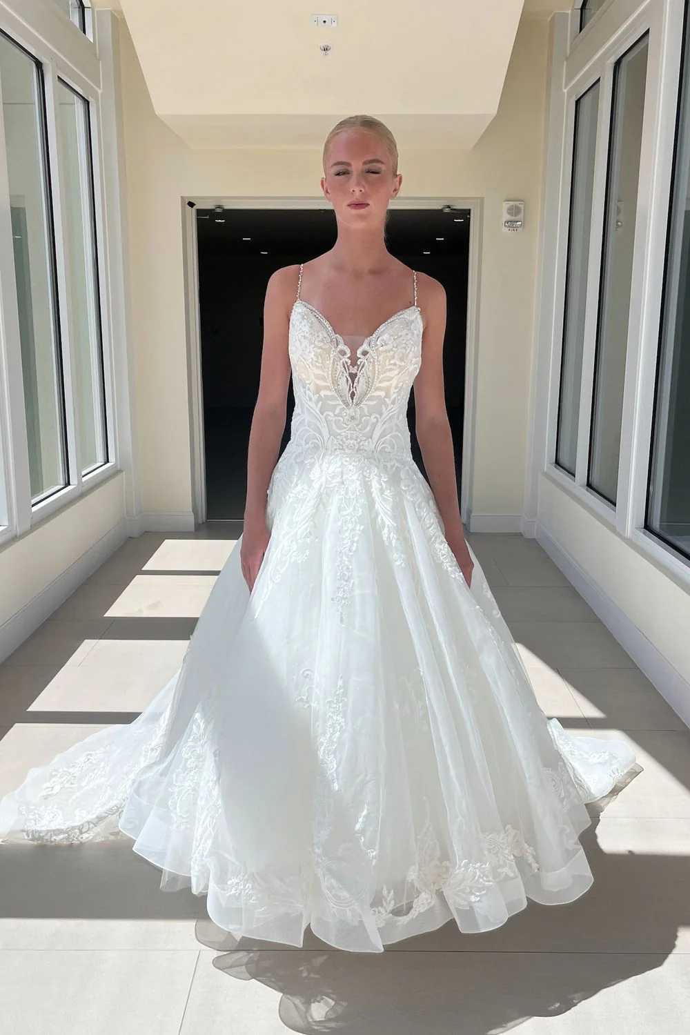 Vanilla Sposa Wedding Dress with Veil - Image 2