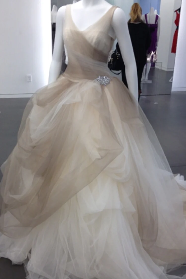 Vera Wang VW351157