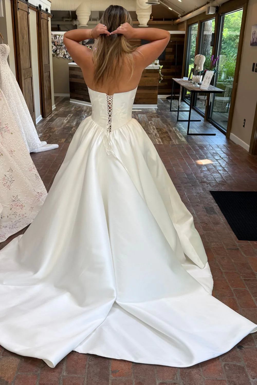 Vivienne - Image 5