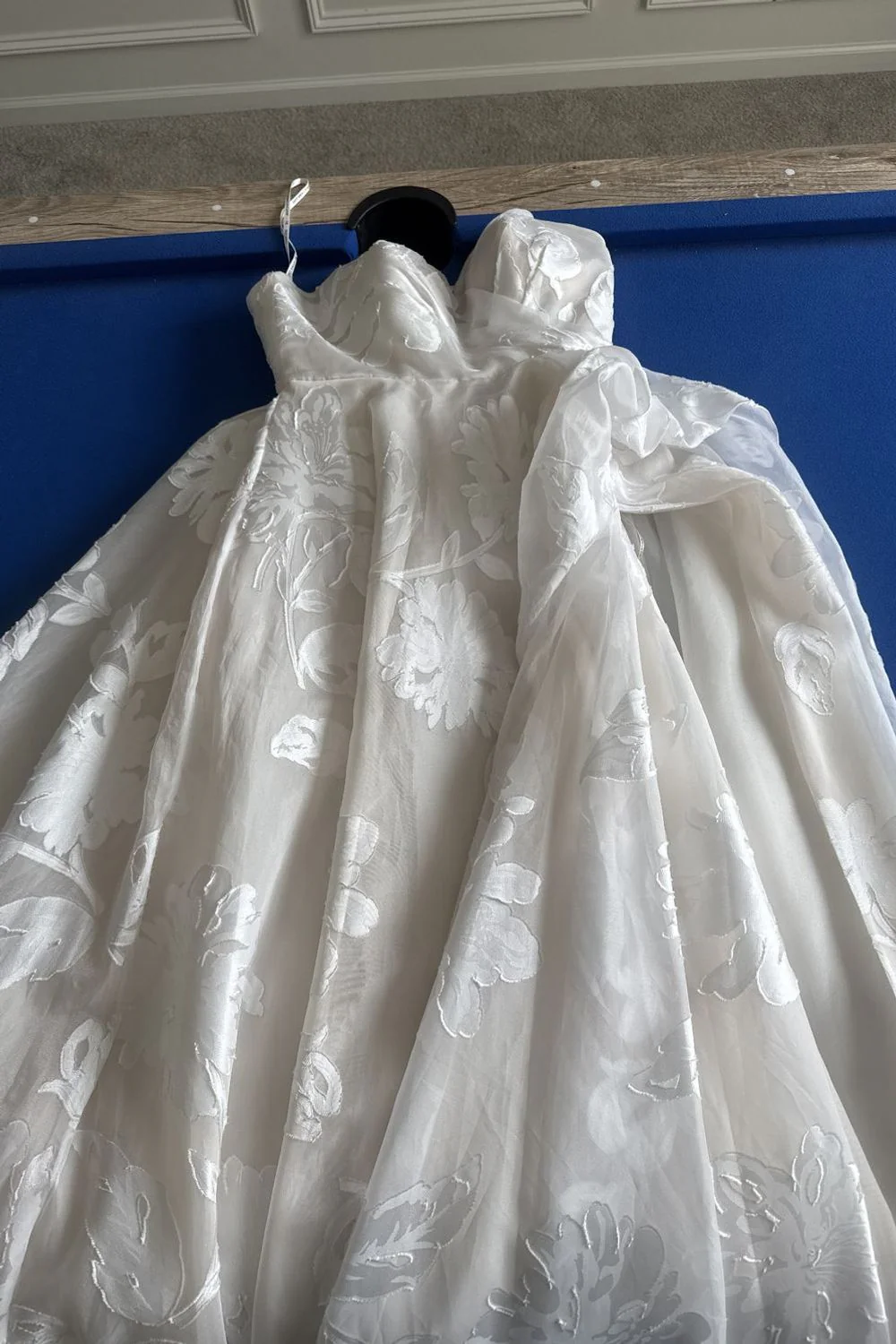 Wedding dress - ballgown; size 14 - Image 2