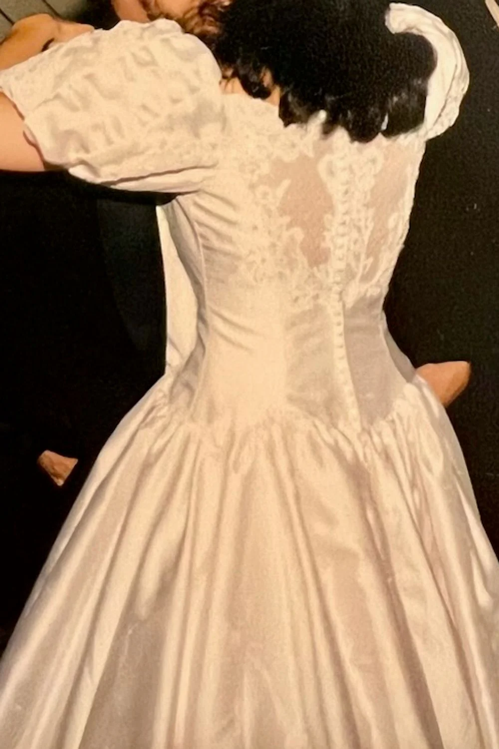 Wedding gown - Image 3