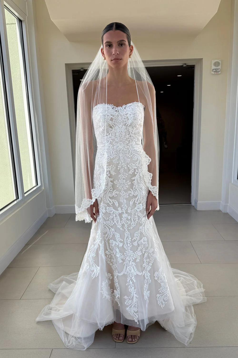Winstyn with Veil and Belt - Image 2