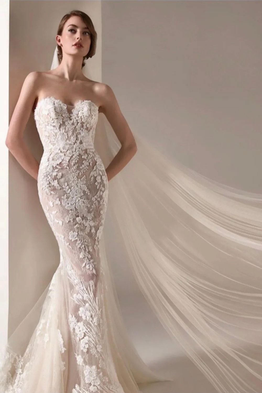 ZAHA WITH VEIL